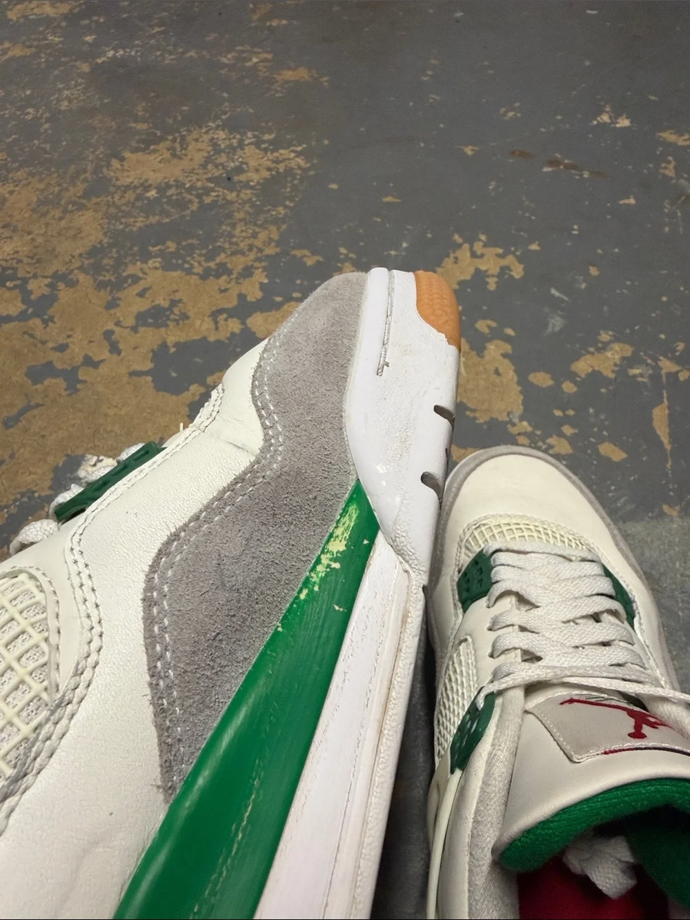 Jordan 4